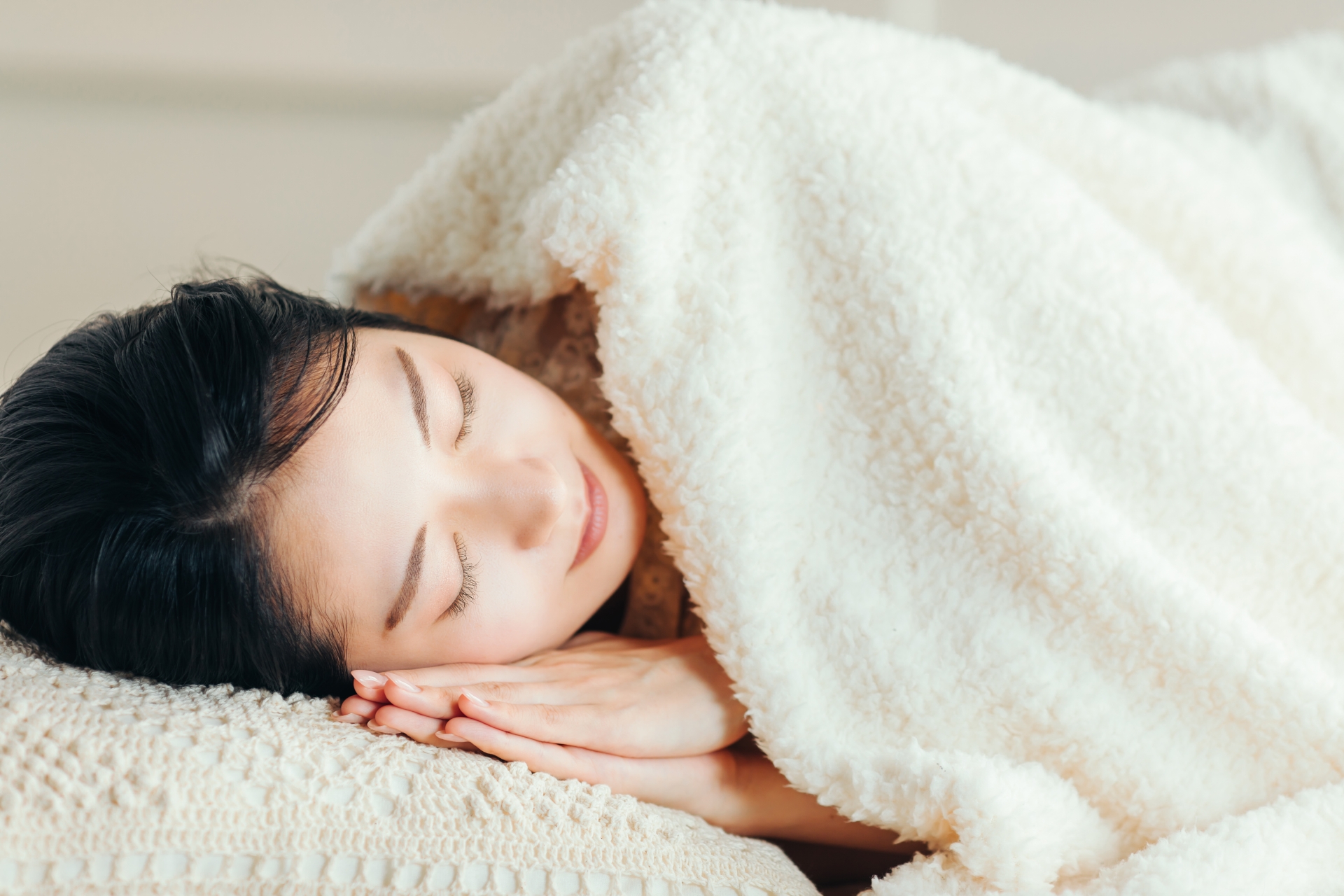 VOL.01 ヘナをするとなぜ眠たくなる? 自然がくれる至福の休息