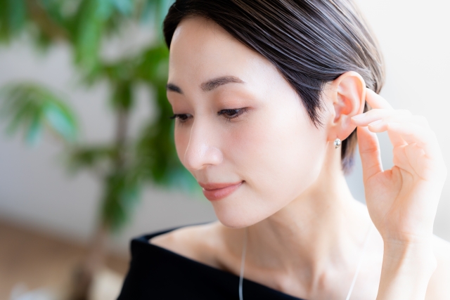 ヘナの白髪染めは、髪の太さによって染まり方が変わりますか?